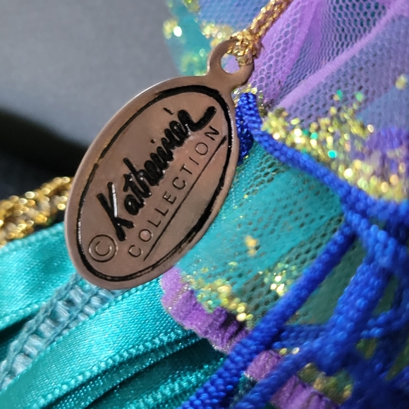 Katherine's Collection Jester bottle topper decoration - Picture 3 of 6